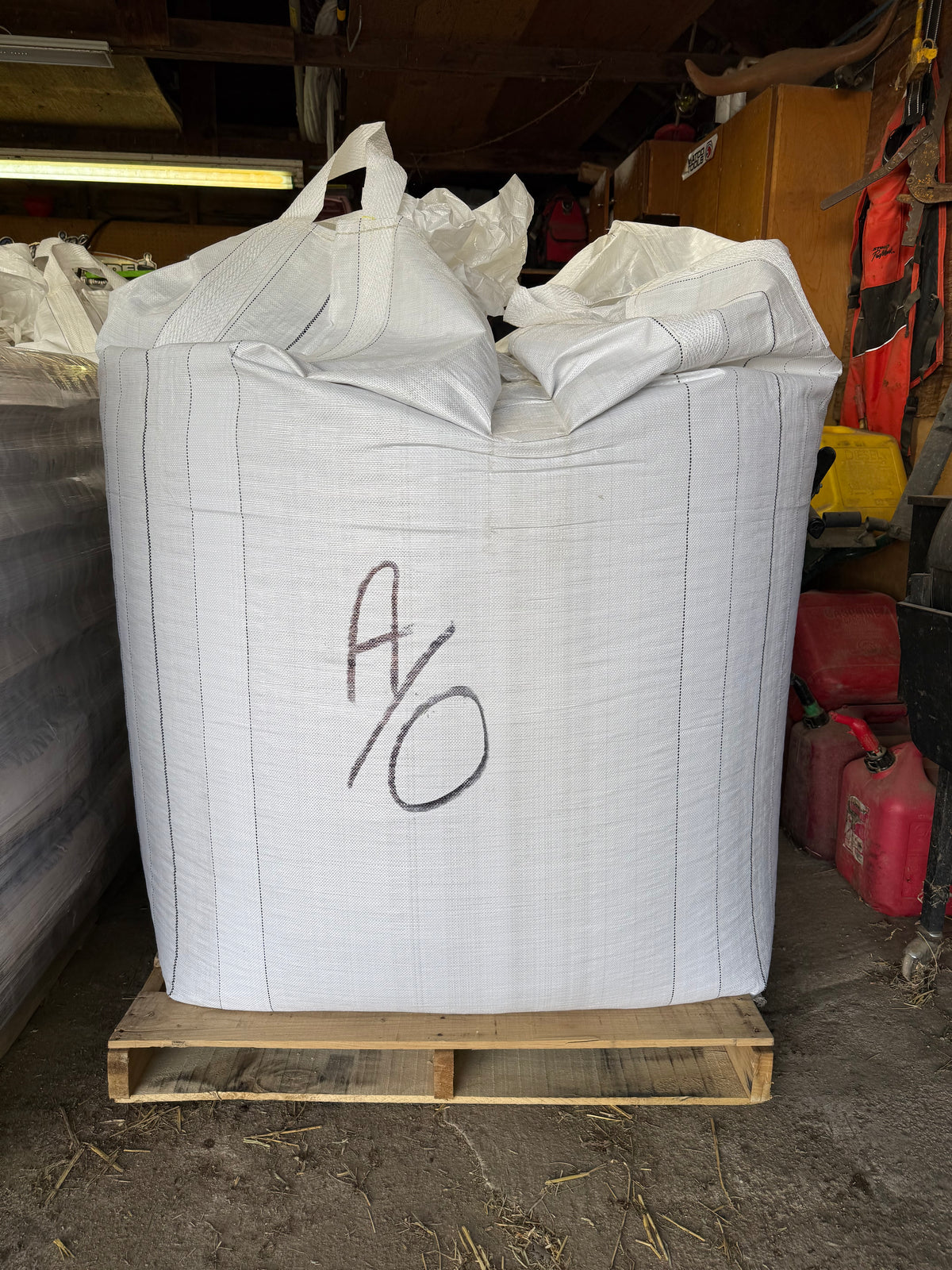 Montana Premium Forage Alfalfa Orchard Pellets